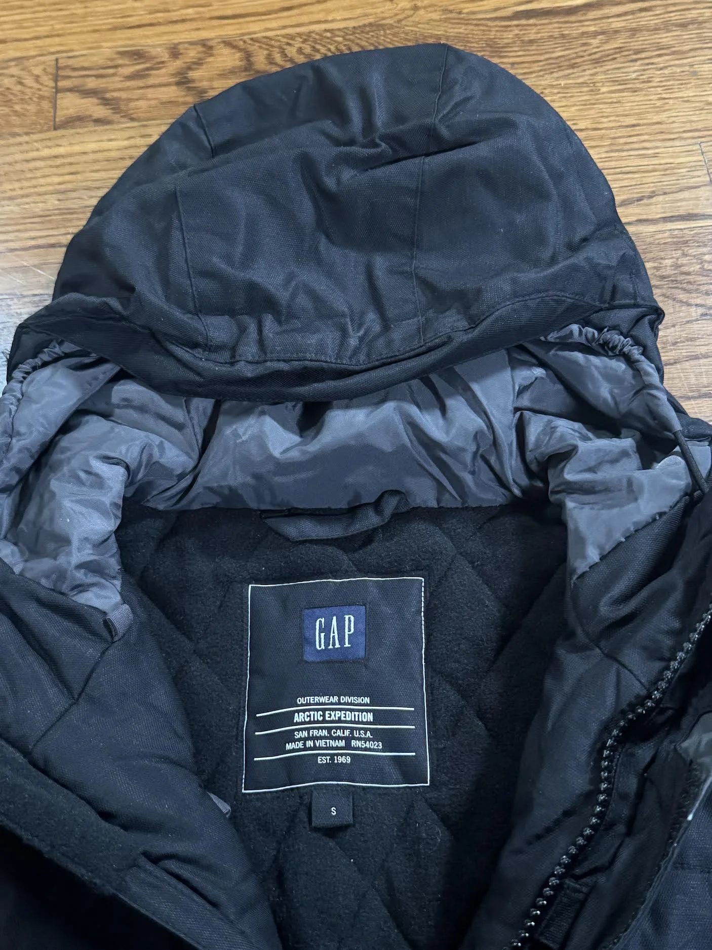 Vintage Gap Arctic Expedition Black Jacket (Size S) — RootsBK